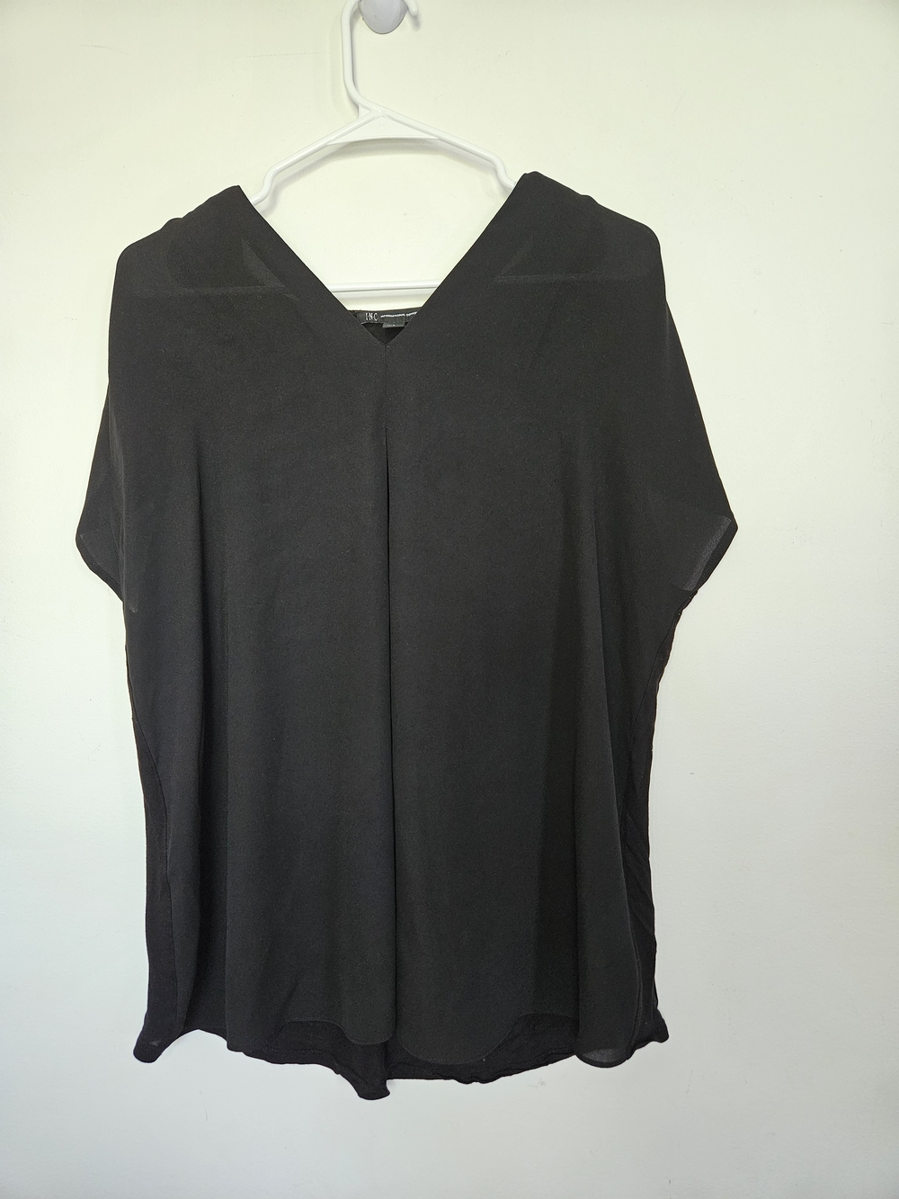 INC International Concepts Black V-Neck Pleated Chiffon Blouse Top Size L🔥